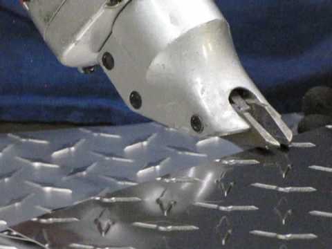 How to cut aluminum diamond plate sheets How to cut aluminum diamond plate sheets