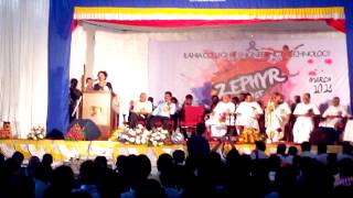 Pearle maaney singing at ilahia college of engineering,muvattupuzha