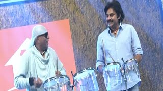 Vakeel Saab Playing Drums with Shivamani | Pawan Kalyan Vakeel Saab Pre Release event |Fridayposter