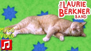 "The Cat Came Back (Dance Remix)" by The Laurie Berkner Band | Best Kids Songs