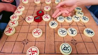 街头象棋实战，运子如神的高手，残局果断秦琼卖马，绝杀太精彩了