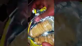 mango flavours sandwich biscuit mango Masti #short #subscribe #youtubeshorts #👌#chocosshorts