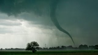 The Viola Kansas Tornado 5-19-13 (Raw Footage)