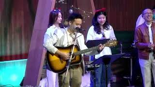 ชาวโลกทั้งหลาย (ชื่นชมยินดี) Joy to the World (Joyful, Joyful) - Jaisamarn Worship [Christmas]