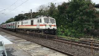 12926 Amritsar  - Bandra Terminus Paschim SF Express heading towards Borivali Indian Railway