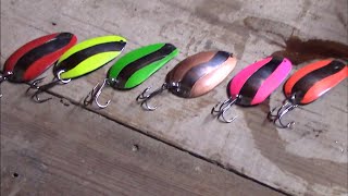 One way To make fishing spoon lures