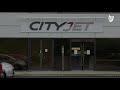 cityjet pilots picket the airline’s headquarters in dublin