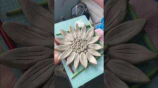 Sunflower Clay Dish made with airdrying clay #clay #sunflower #shorts #pottery #craft