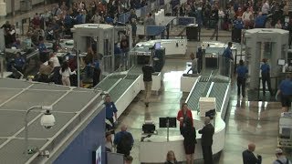 Holiday travel ramps up at DIA