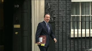 David Cameron bids farewell to 10 Downing Street