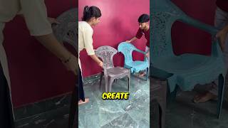 This couple creates an armchair from two chairs 🪑