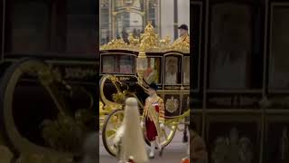 CORONACIÓN CARLOS III | Los reyes Carlos y Camila salen de Buckingham