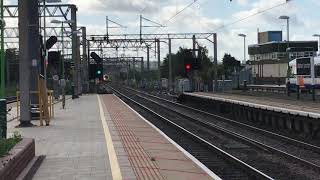 Pendolino passes Watford junction