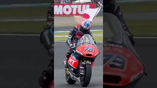 2位で詫びる余裕の小椋藍　チャンピオン目前！ #moto2 #小椋藍