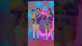 นาริตะขึ้นเวที กับพ่อบิ๊กแม่แพรว | น้องเก่งมาก ลูกหมอลำตัวจริง