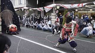 雨の中、暴れる巨大獅子！ 飯田お練りまつり  東野大獅子 2022.3.26