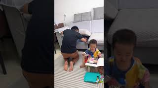 爸爸也懵圈了，攒的私房钱都去哪了 #Cute baby#Cute#呆萌小米宝#聪明宝宝#萌娃