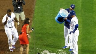 Scott Van Slyke Sneakiest Gatorade Bath Ever 4-13-15