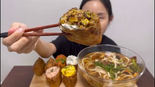 [배달먹방] 뜨끈한 우동과 토핑 가득 대왕유부초밥 먹방 Udon Fried tofu suchi Mukbang