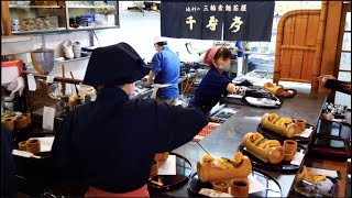 Tempura! Long-established restaurant visited by many Japanese during the hot summer season.