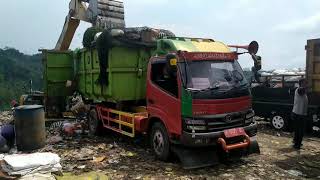 Sampah alun2 lama Ungaran dan Desa Pringapus kab. Semarang.. #dlh #trukmania #sampah