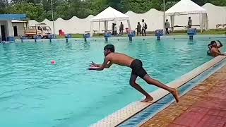 Swimming Pool me Cricket🏏😍🤽