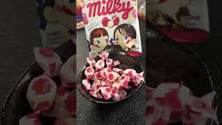 Asmr✨Peko and Mone milky Candy(Lycee flavor new)✨#candy #sweet #satisfying #shortvideo #asmrsounds