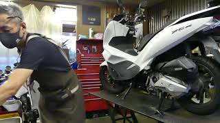 【ホンダ PCX ・V-ベルトぶち切れ案件】ただひたすらバイク屋の仕事に付き合わされるだけの動画