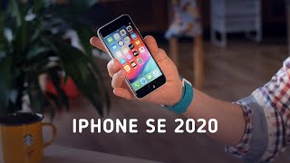 iPhone SE (2020) Review: Fast and Small!