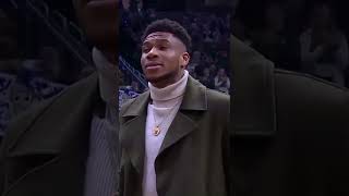 Giannis Gets A Standing Ovation For Passing Kareem On The All-Time Scoring List!