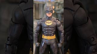 Here is a very quick view of the Amazon Exclusive Batman 89 that came with the Batmobile