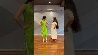 Navrai majihi | wedding dance | easy dance #weddingchoreography #ytshortsindia #viraldance #shadi