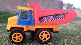 बच्चों के लिए छोटे ट्रक  खिलौना विडियो ।  बच्चों के लिए खिलौना सीखने के विडियो । खिलौना विडियो । (4)