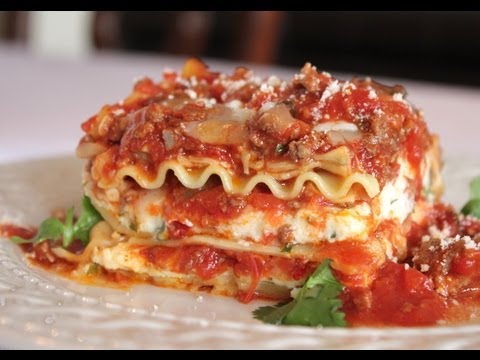 The Best Meat Lasagna Recipe -- How to Make Homemade Italian Lasagna Bolognese The Best Meat Lasagna Recipe -- How to Make Homemade Italian Lasagna Bolognese