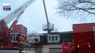 8-12-2013 Schoorsteenbrand Schipholtstraat Glanerbrug