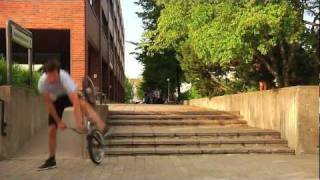 Channel 4Down BMX : Fit UK Trippin' Helsinki