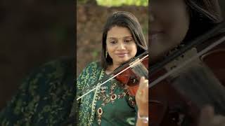 Ariyathe Ariyathe Violin cover by Aparna Babu 💚🎻.  #reels #trend #trending #malayalam #mohanlal