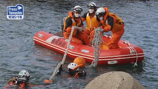 海保と消防水難救助隊が合同訓練　鶴岡市・加茂港