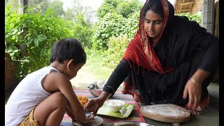 মায়ের কাছ থেকে পিঠা বানানো শিখছে আয়াত | Village life with Shampa