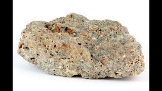 福島県産 灰重石共生グロッシュラー 258g /Grossular with Scheelite