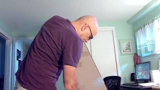Warehouse Guitar Unboxing - Is It Really in "Like New" condition?