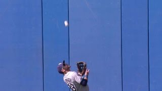 TB@TOR: Kiermaier makes nice over-the-shoulder grab