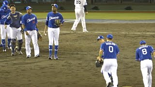 勝利の瞬間！ハイタッチを交わしながらわちゃわちゃわする岡林\u0026細川（笑） (2023/06/06)