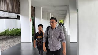 PESAWATNYA DELAY ADA APA YA⁉️MENYAMBUT KEDATANGAN FAREL PRAYOGA DAN OM RAIS DI BANDARA BANYUWANGI.