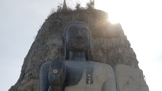 พระพุทธปุษยคีรีศรีสุวรรณภูมิ (พระพุทธรูปแกะสลักหน้าผา) วัดเขาทำเทียม อ.อู่ทอง จ.สุพรรณบุรี