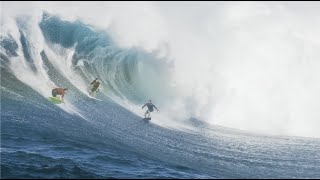 Party waves at Jaws