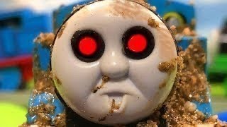 きかんしゃトーマスプラレール おばけ電車が水に落ちる！Thomas＆friends ghosttrain