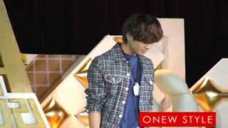 090806 SHINee Please Don't Go - Onew focused full fancam