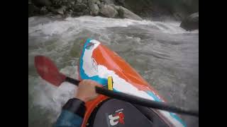 Kayaking en el río Topo (Ecuador)