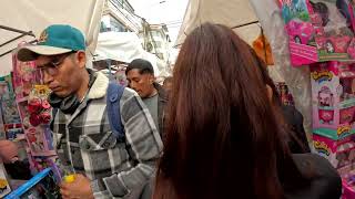 Feria Navideña en las Calles de Cusco Tradiciones y Magia en la Celebración del Niño Jesús